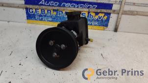 Gebruikte Servopomp Mercedes S (W220) 3.2 S-320 CDI 24V Prijs € 75,00 Margeregeling aangeboden door Autorec. Gebr. Prins b.v.