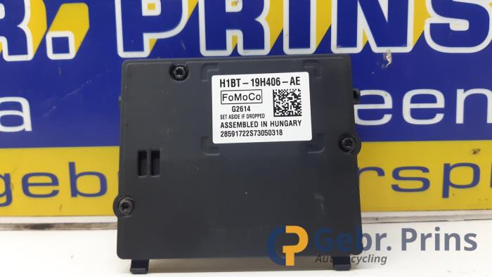Gebruikte Remassistent sensor Ford Fiesta 7 1.1 Ti-VCT 12V 85 Prijs € 40,00 Margeregeling aangeboden door Autorec. Gebr. Prins b.v.