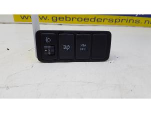 Gebruikte Schakelaar Koplamp Ihv Honda Accord Tourer (CW) Prijs € 15,00 Margeregeling aangeboden door Autorec. Gebr. Prins b.v.
