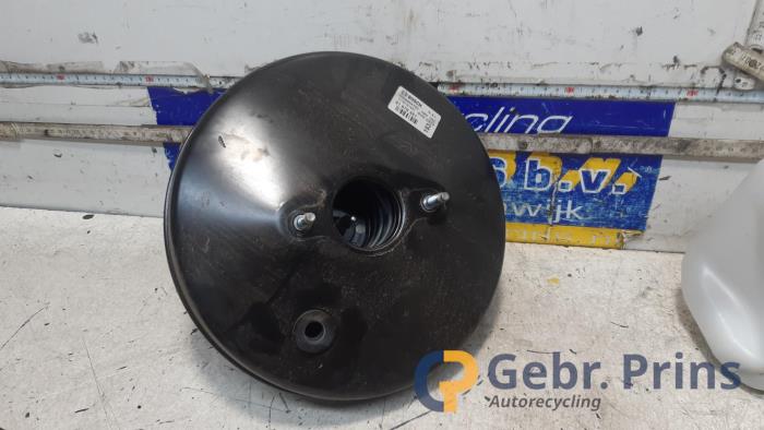 Gebruikte Rembekrachtiger Fiat Punto III (199) 0.9 TwinAir Turbo 100 Prijs € 40,00 Margeregeling aangeboden door Autorec. Gebr. Prins b.v.