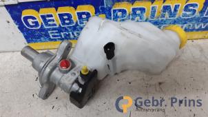 Gebruikte Hoofdremcilinder Fiat Punto III (199) 0.9 TwinAir Turbo 100 Prijs € 30,00 Margeregeling aangeboden door Autorec. Gebr. Prins b.v.