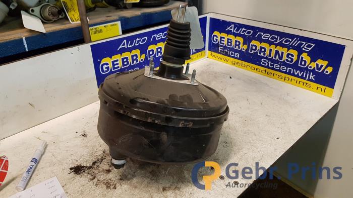 Rembekrachtiger van een Mercedes-Benz Sprinter 3,5t (906.73) 311 CDI 16V 2008