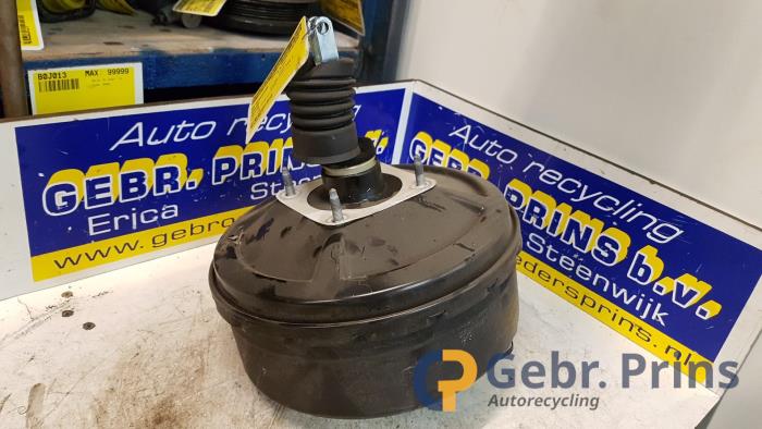 Rembekrachtiger van een Mercedes-Benz Sprinter 3,5t (906.73) 311 CDI 16V 2008