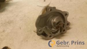 Gebruikte Koelvloeistof pomp Nissan Pixo (D31S) 1.0 12V Prijs € 15,00 Margeregeling aangeboden door Autorec. Gebr. Prins b.v.