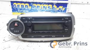 Gebruikte Radio Toyota Yaris III (P13) Prijs € 75,00 Margeregeling aangeboden door Autorec. Gebr. Prins b.v.