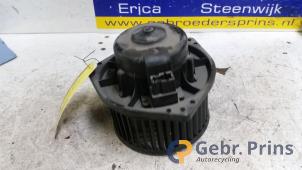 Gebruikte Kachel Ventilatiemotor Opel Agila (A) 1.2 16V Prijs € 20,00 Margeregeling aangeboden door Autorec. Gebr. Prins b.v.