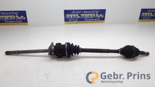 Gebruikte Homokineetas links-voor Infiniti G35 Prijs € 100,00 Margeregeling aangeboden door Autorec. Gebr. Prins b.v.