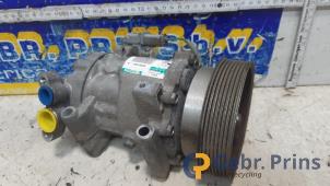 Gebruikte Aircopomp Renault Twingo II (CN) 1.2 16V Prijs € 40,00 Margeregeling aangeboden door Autorec. Gebr. Prins b.v.