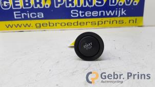 Gebruikte Start/Stop schakelaar Renault Grand Scénic III (JZ) 1.9 dCi Prijs € 10,00 Margeregeling aangeboden door Autorec. Gebr. Prins b.v.