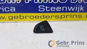 Gebruikte Raam schakelaar elektrisch Ford Ka II 1.2 Prijs € 10,00 Margeregeling aangeboden door Autorec. Gebr. Prins b.v.