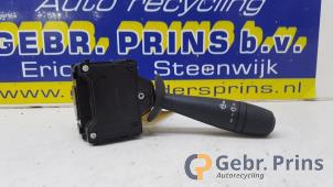 Gebruikte Schakelaar Ruitenwisser Dacia Dokker Express (8S) 1.5 dCi 75 Prijs € 24,20 Inclusief btw aangeboden door Autorec. Gebr. Prins b.v.