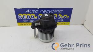 Gebruikte Kachel Ventilatiemotor Dacia Dokker Express (8S) 1.5 dCi 75 Prijs € 48,40 Inclusief btw aangeboden door Autorec. Gebr. Prins b.v.