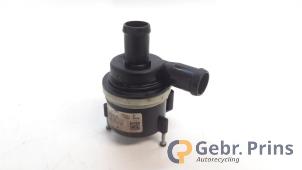 Gebruikte Extra waterpomp Opel Corsa D 1.3 CDTi 16V ecoFLEX Prijs € 20,00 Margeregeling aangeboden door Autorec. Gebr. Prins b.v.