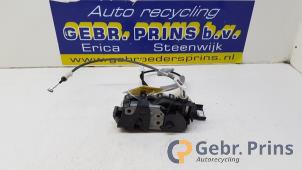 Gebruikte Deurslot Mechaniek 4Deurs rechts-voor Citroen C3 (SX/SW) 1.2 Vti 12V PureTech Prijs € 35,00 Margeregeling aangeboden door Autorec. Gebr. Prins b.v.