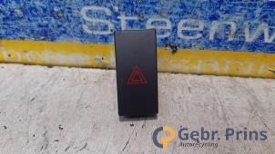 Gebruikte Schakelaar Paniekverlichting Ford Transit 2.2 TDCi 16V Euro 5 Prijs € 10,00 Margeregeling aangeboden door Autorec. Gebr. Prins b.v.