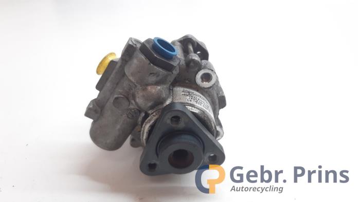 Gebruikte Pomp Servo BMW X3 (E83) 3.0d 24V Prijs € 60,00 Margeregeling aangeboden door Autorec. Gebr. Prins b.v.