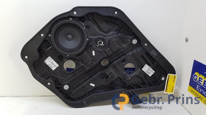 Ruitmechaniek 4Deurs rechts-achter van een Kia Cee'd Sportswagon (JDC5) 1.6 CRDi 16V VGT 2016