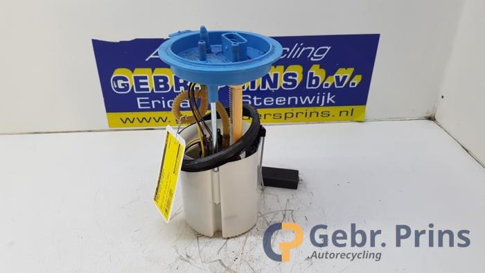 Gebruikte Brandstofpomp Elektrisch Volkswagen Golf Plus (5M1/1KP) 1.2 TSI BlueMOTION Prijs € 30,00 Margeregeling aangeboden door Autorec. Gebr. Prins b.v.