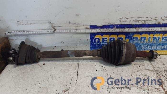 Gebruikte Steekas links-voor Opel Movano (4A1; 4A2; 4B2; 4B3; 4C2; 4C3) 2.8 DTI Prijs € 40,00 Margeregeling aangeboden door Autorec. Gebr. Prins b.v.