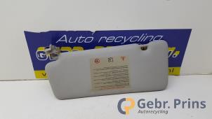 Gebruikte Zonneklep Renault Megane III Grandtour (KZ) Prijs € 15,00 Margeregeling aangeboden door Autorec. Gebr. Prins b.v.