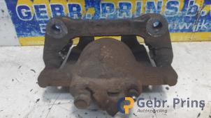Gebruikte Remklauw (Tang) rechts-voor Dodge Nitro 3.7 STX V6 4x4 Autom. Prijs € 35,00 Margeregeling aangeboden door Autorec. Gebr. Prins b.v.