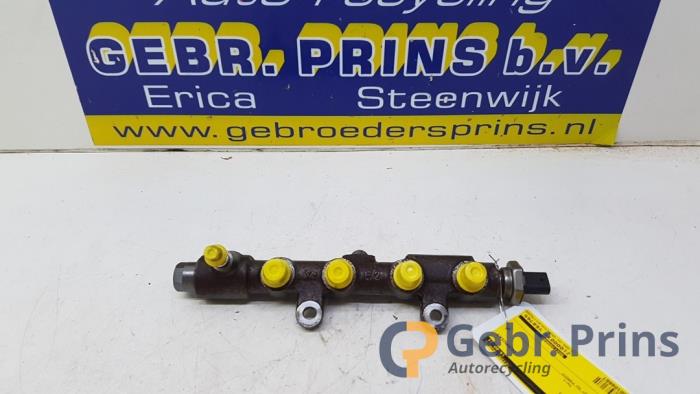 Gebruikte Verstuiver brug Peugeot 508 SW (F4/FC/FJ/FR) 1.5 BlueHDi 130 Prijs € 75,00 Margeregeling aangeboden door Autorec. Gebr. Prins b.v.