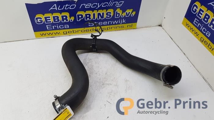Gebruikte Intercooler Slang Peugeot 508 SW (F4/FC/FJ/FR) 1.5 BlueHDi 130 Prijs € 50,00 Margeregeling aangeboden door Autorec. Gebr. Prins b.v.