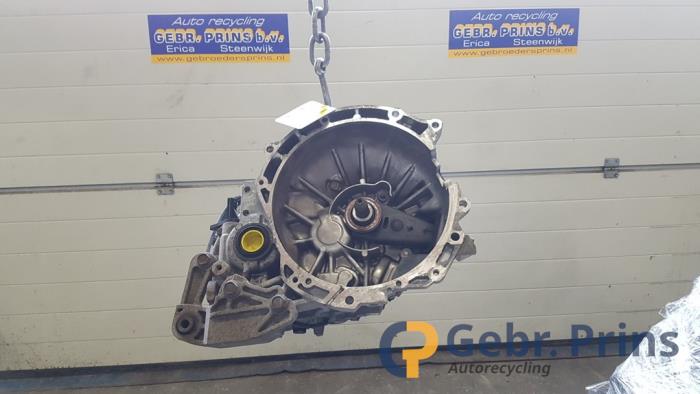 Gebruikte Versnellingsbak Mazda 5 (CR19) 1.8i 16V Prijs € 250,00 Margeregeling aangeboden door Autorec. Gebr. Prins b.v.