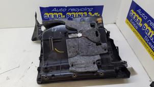 Gebruikte Handschoenenkastje Audi A5 Quattro (B8C/S) 3.0 TDI V6 24V Prijs € 25,00 Margeregeling aangeboden door Autorec. Gebr. Prins b.v.