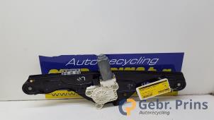 Gebruikte Ruitmechaniek 4Deurs links-achter Mercedes E (W211) 1.8 E-200 K 16V Prijs € 25,00 Margeregeling aangeboden door Autorec. Gebr. Prins b.v.