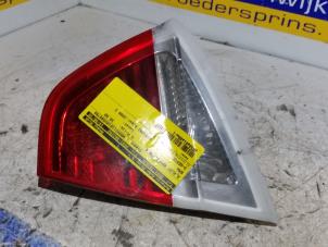 Gebruikte Achterklep reflector rechts BMW 3 serie (E90) 318d 16V Prijs € 20,00 Margeregeling aangeboden door Autorec. Gebr. Prins b.v.