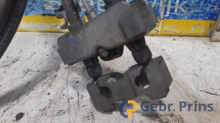 Gebruikte Handrem Kabel Opel Vivaro 1.6 CDTi BiTurbo 125 Prijs € 42,35 Inclusief btw aangeboden door Autorec. Gebr. Prins b.v.