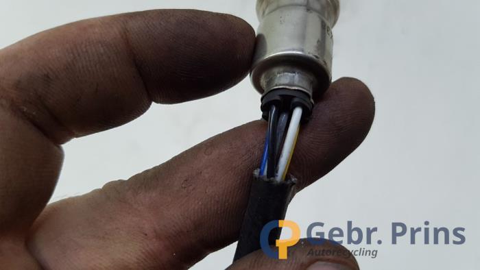 Lambda Sonde van een Opel Corsa E 1.3 CDTi 16V ecoFLEX 2015