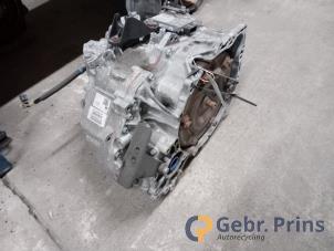 Gebruikte Automaatbak Volvo V70 (BW) 2.4 D 20V Prijs € 450,00 Margeregeling aangeboden door Autorec. Gebr. Prins b.v.