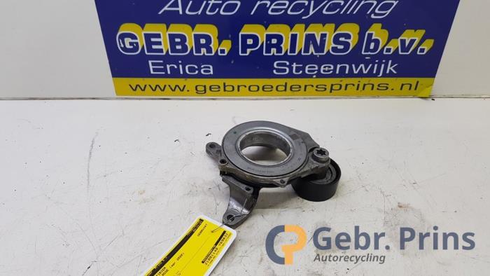 Spanner multiriem van een Mercedes-Benz A Limousine (177.1) 1.3 A-180 Turbo 2020
