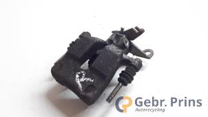 Gebruikte Remklauw (Tang) rechts-achter Renault Megane III Grandtour (KZ) 1.5 dCi 110 Prijs € 25,00 Margeregeling aangeboden door Autorec. Gebr. Prins b.v.