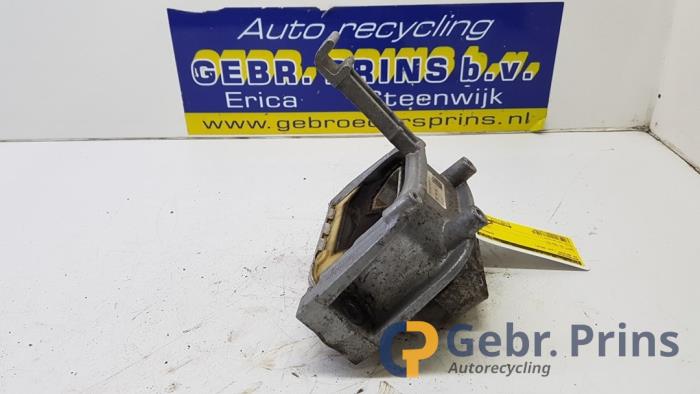 Gebruikte Motorrubber Volkswagen Arteon (3HAB) 2.0 TDI 16V Prijs € 50,00 Margeregeling aangeboden door Autorec. Gebr. Prins b.v.