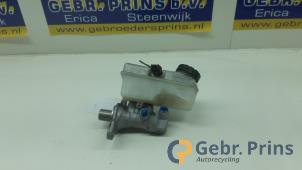 Gebruikte Hoofdremcilinder Renault Clio IV Estate/Grandtour (7R) 1.5 Energy dCi 90 FAP Prijs € 30,00 Margeregeling aangeboden door Autorec. Gebr. Prins b.v.