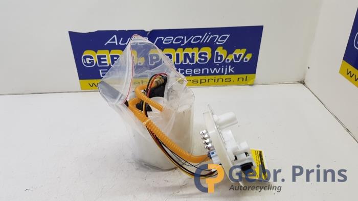 Gebruikte Tank element Pomp Mercedes B (W247) 1.3 B-180 Turbo 16V Prijs € 100,00 Margeregeling aangeboden door Autorec. Gebr. Prins b.v.