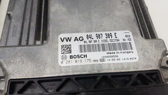 Kontaktslot + computer van een Volkswagen Golf VII (AUA) 1.6 TDI BlueMotion 16V 2014