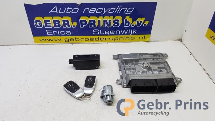 Gebruikte Kontaktslot + computer Mercedes B (W247) 1.3 B-180 Turbo 16V Prijs € 450,00 Margeregeling aangeboden door Autorec. Gebr. Prins b.v.