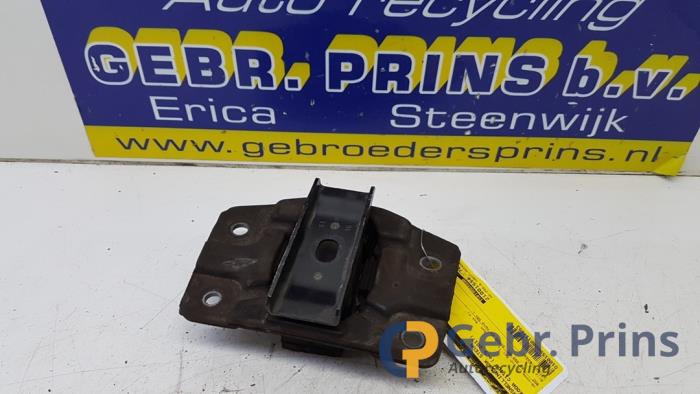 Gebruikte Versnellingsbak Steun Skoda Citigo 1.0 12V Prijs € 20,00 Margeregeling aangeboden door Autorec. Gebr. Prins b.v.