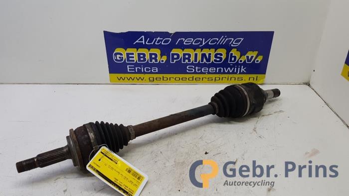 Gebruikte Steekas links-voor Toyota Auris (E15) 1.6 Dual VVT-i 16V Prijs € 35,00 Margeregeling aangeboden door Autorec. Gebr. Prins b.v.