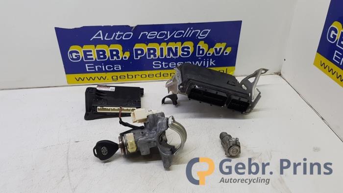 Gebruikte Kontaktslot + computer Toyota Auris (E15) 1.6 Dual VVT-i 16V Prijs € 125,00 Margeregeling aangeboden door Autorec. Gebr. Prins b.v.