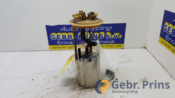 Gebruikte Tank element Pomp Mercedes Sprinter 3,5t (906.73) 319 CDI, BlueTEC V6 24V Prijs € 72,60 Inclusief btw aangeboden door Autorec. Gebr. Prins b.v.