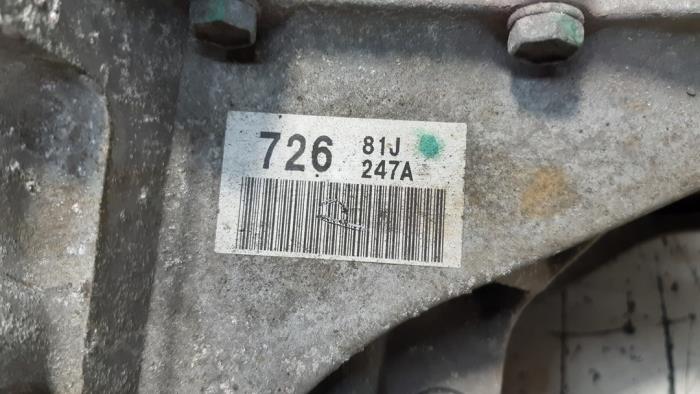 Versnellingsbak van een Daihatsu Cuore (L251/271/276) 1.0 12V DVVT 2009