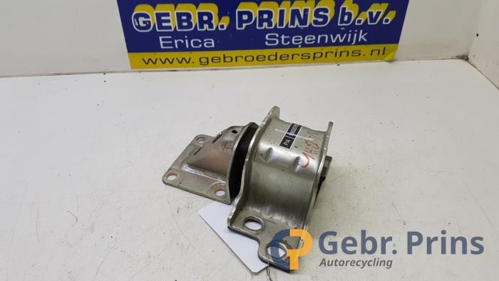 Gebruikte Versnellingsbak Steun Fiat Ducato (250) 2.3 D 130 Multijet Prijs € 30,25 Inclusief btw aangeboden door Autorec. Gebr. Prins b.v.