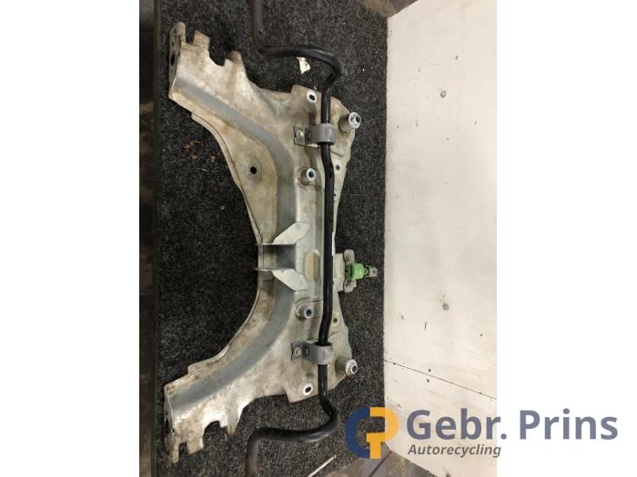 Gebruikte Subframe Renault Captur I (2R) 1.3 TCE 150 16V Prijs € 150,00 Margeregeling aangeboden door Autorec. Gebr. Prins b.v.
