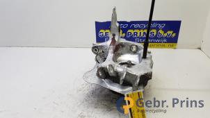 Gebruikte Fusee rechts-achter Porsche 911 (997) 3.6 24V Carrera Prijs € 250,00 Margeregeling aangeboden door Autorec. Gebr. Prins b.v.