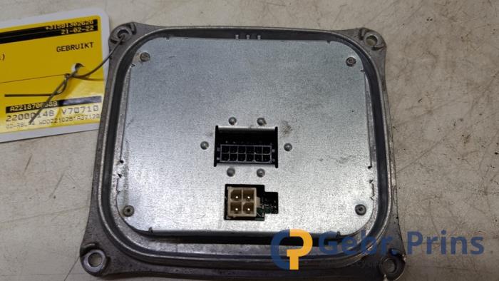 Gebruikte Xenon module Mercedes S (W221) 3.0 S-350 BlueTec 24V Prijs € 40,00 Margeregeling aangeboden door Autorec. Gebr. Prins b.v.
